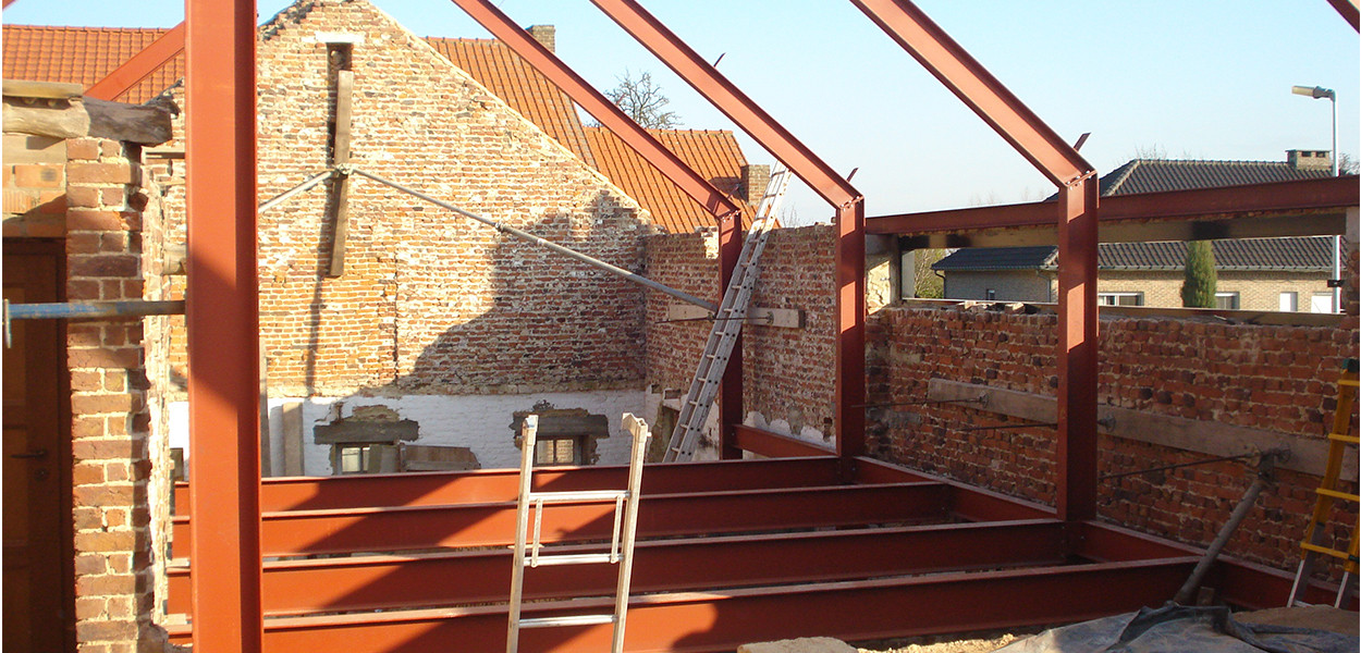 Martinus Meeting center bouw